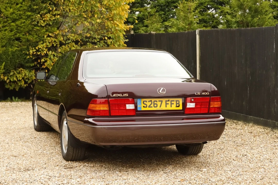 1999 Lexus LS 2nd Gen - Image 29 of 30