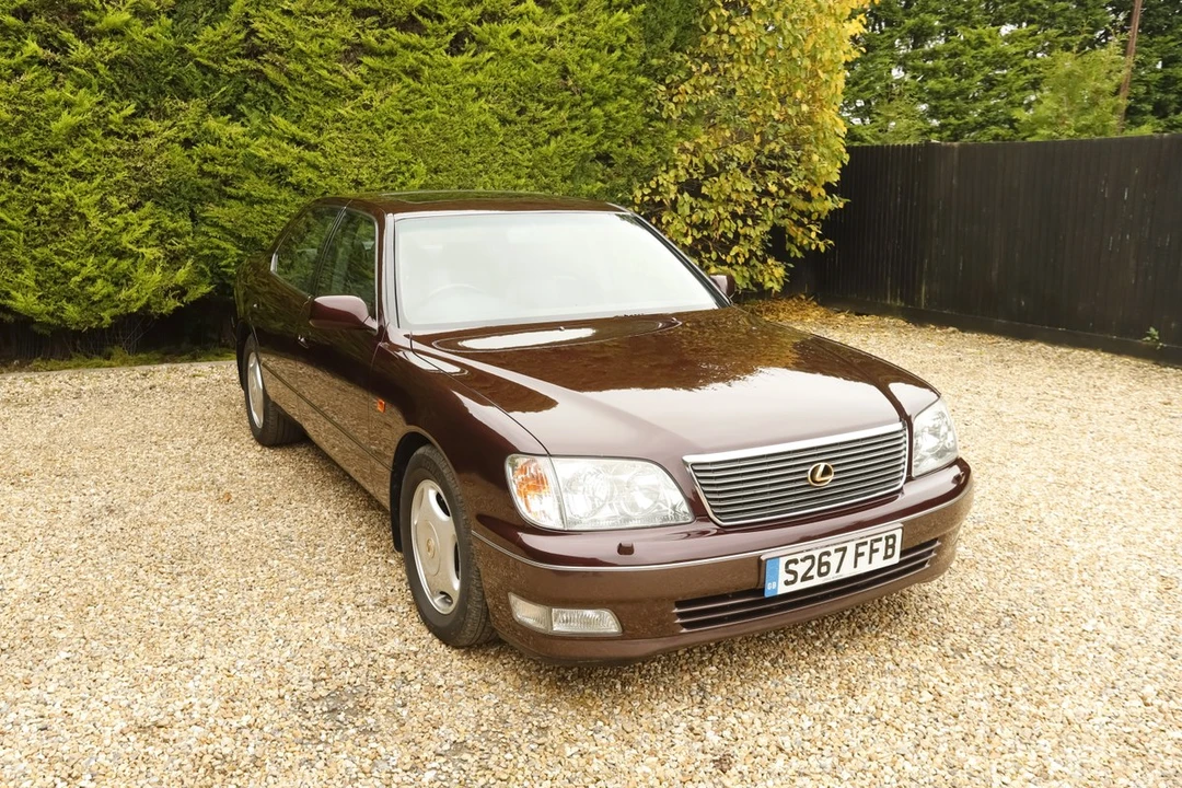1999 Lexus LS 2nd Gen - Image 4 of 30