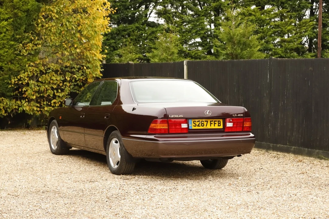 1999 Lexus LS 2nd Gen - Image 26 of 30