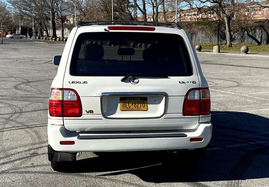 1999 Lexus LX 2nd Gen - Image 5 of 31