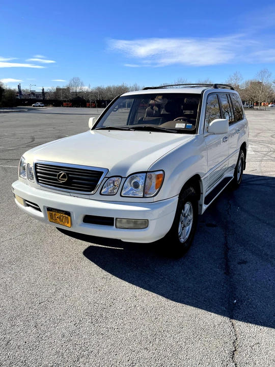 1999 Lexus LX 2nd Gen - Image 8 of 31