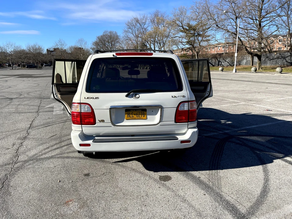 1999 Lexus LX 2nd Gen - Image 31 of 31