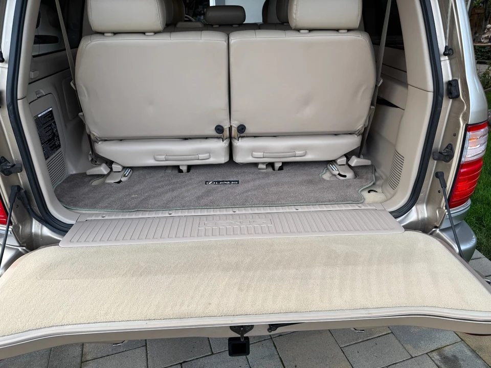 1999 Lexus LX 2nd Gen - Image 15 of 21