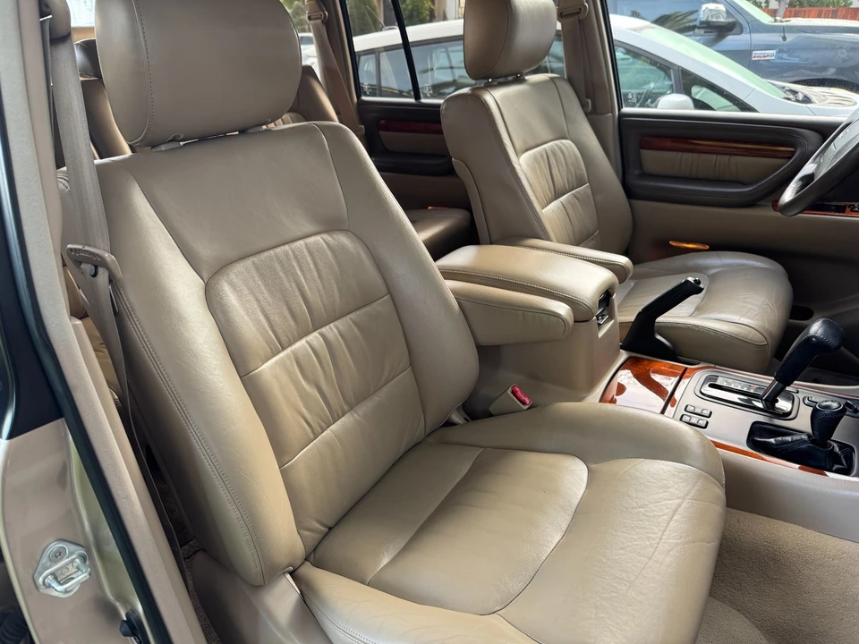 1999 Lexus LX 2nd Gen - Image 14 of 21