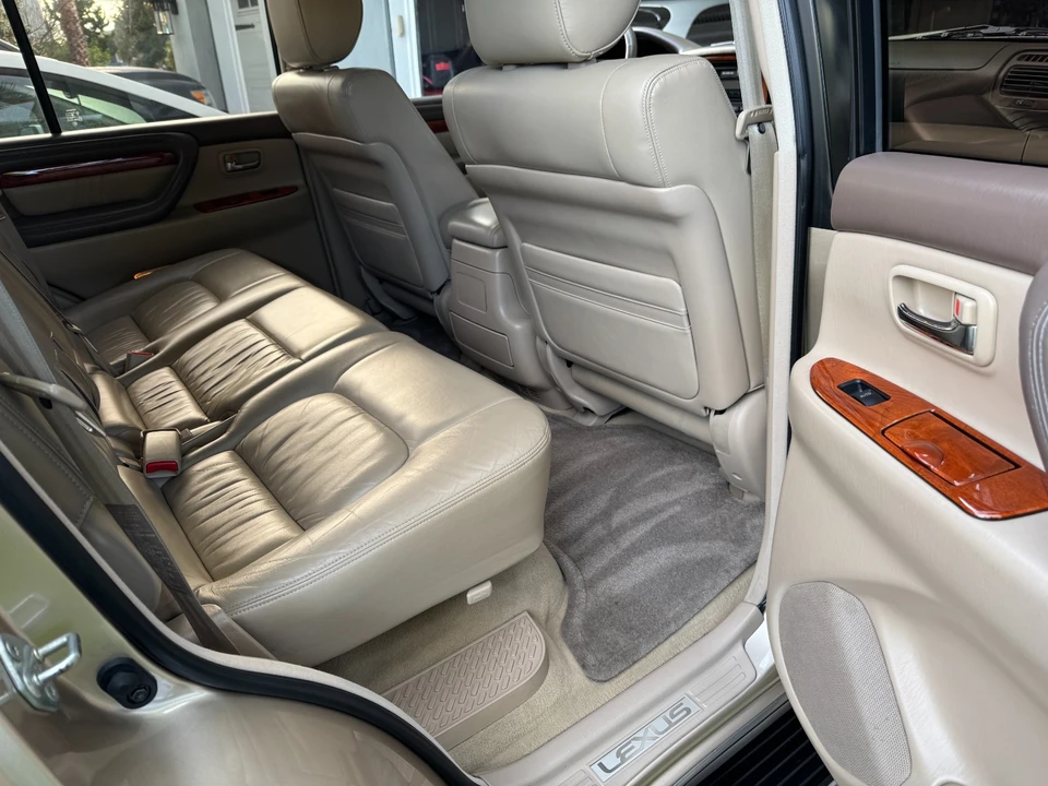 1999 Lexus LX 2nd Gen - Image 13 of 21