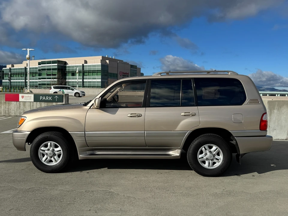 1999 Lexus LX 2nd Gen - Image 4 of 21