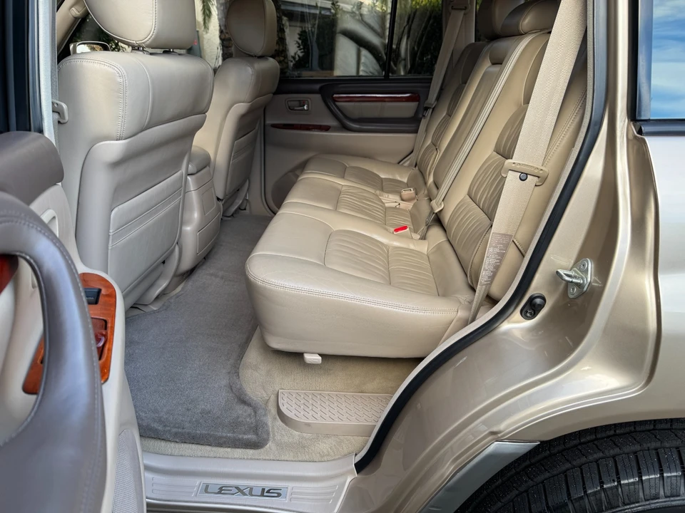 1999 Lexus LX 2nd Gen - Image 19 of 21