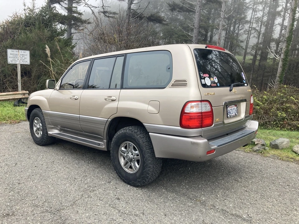 1999 Lexus LX 2nd Gen - Image 3 of 21