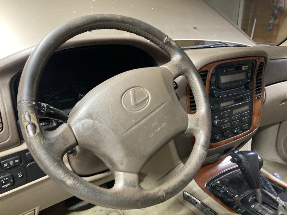 1999 Lexus LX 2nd Gen - Image 14 of 21