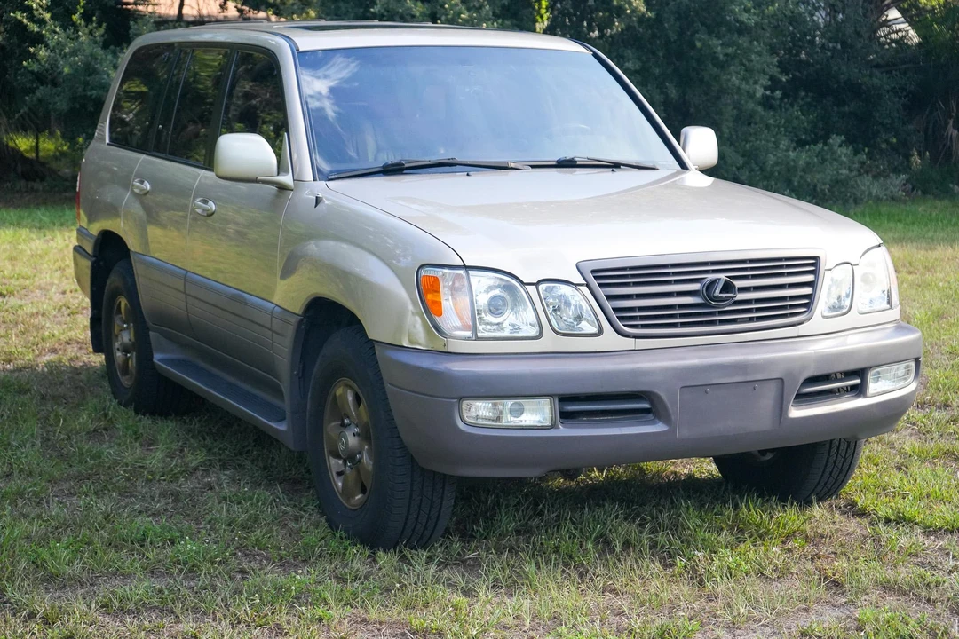1999 Lexus LX 2nd Gen - Image 30 of 31