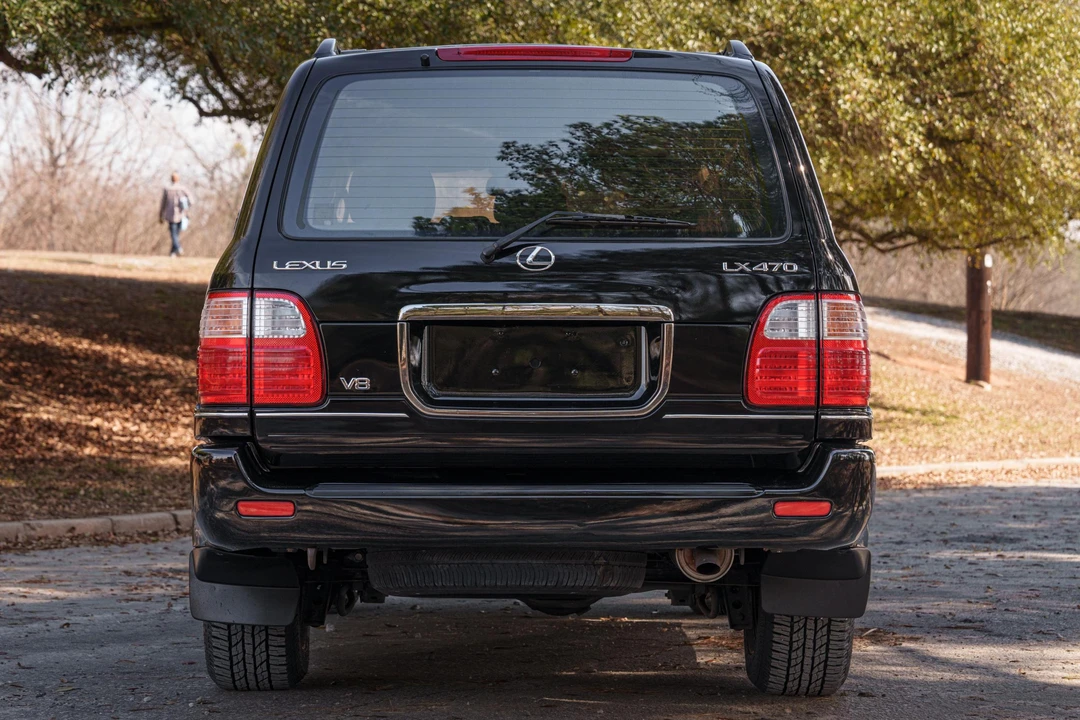 1999 Lexus LX 2nd Gen - Image 5 of 31