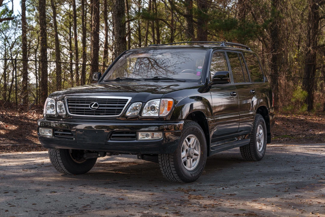1999 Lexus LX 2nd Gen - Image 7 of 31