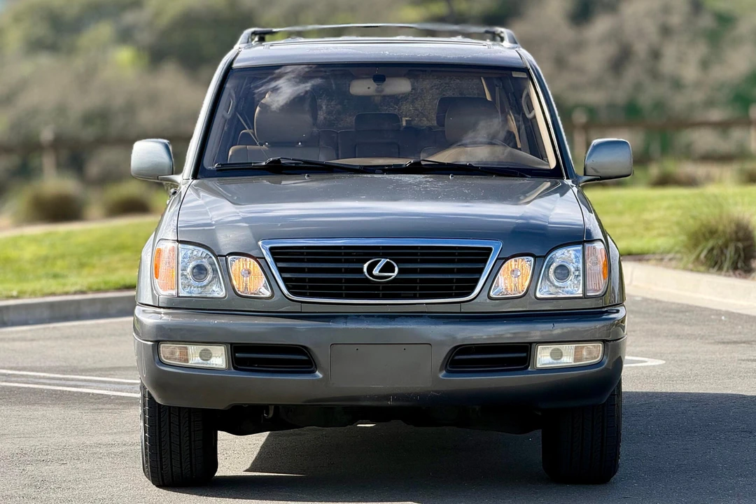 1999 Lexus LX 2nd Gen - Image 2 of 31