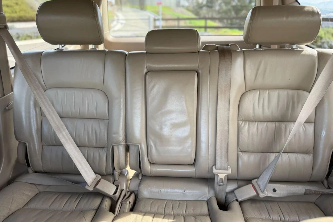 1999 Lexus LX 2nd Gen - Image 20 of 31