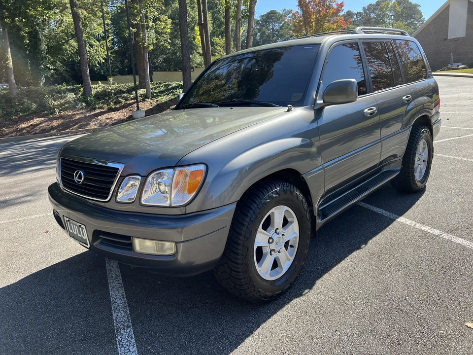 1999 Lexus LX 2nd Gen - Image 15 of 31