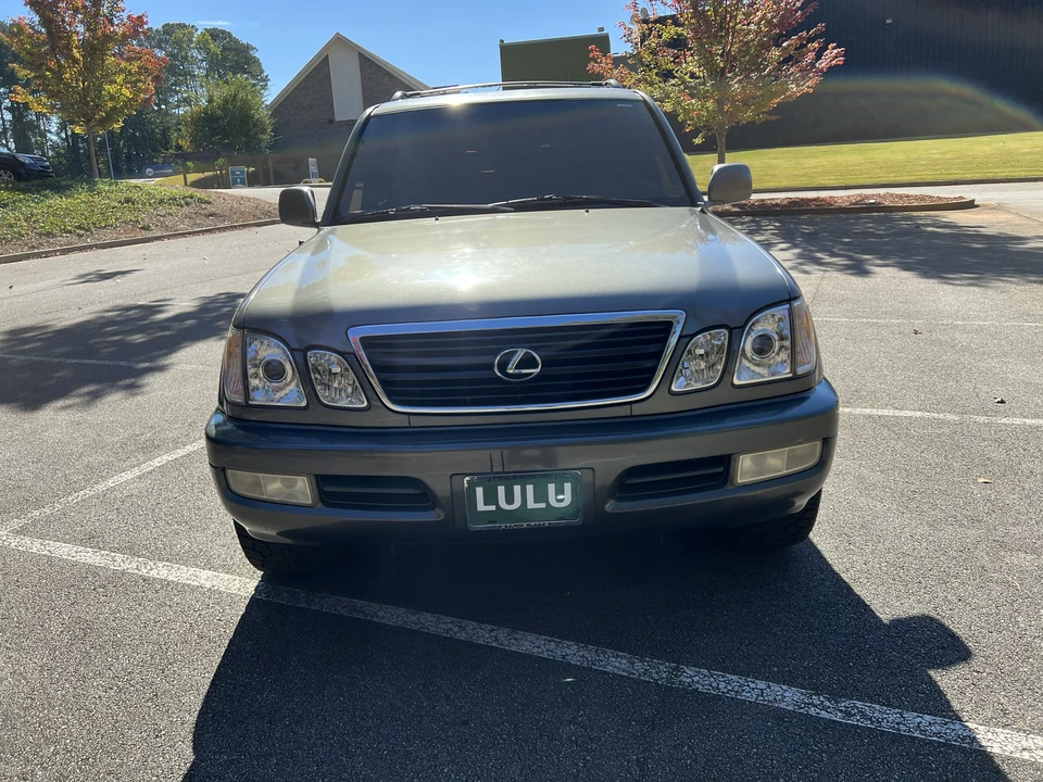 1999 Lexus LX 2nd Gen - Image 6 of 31