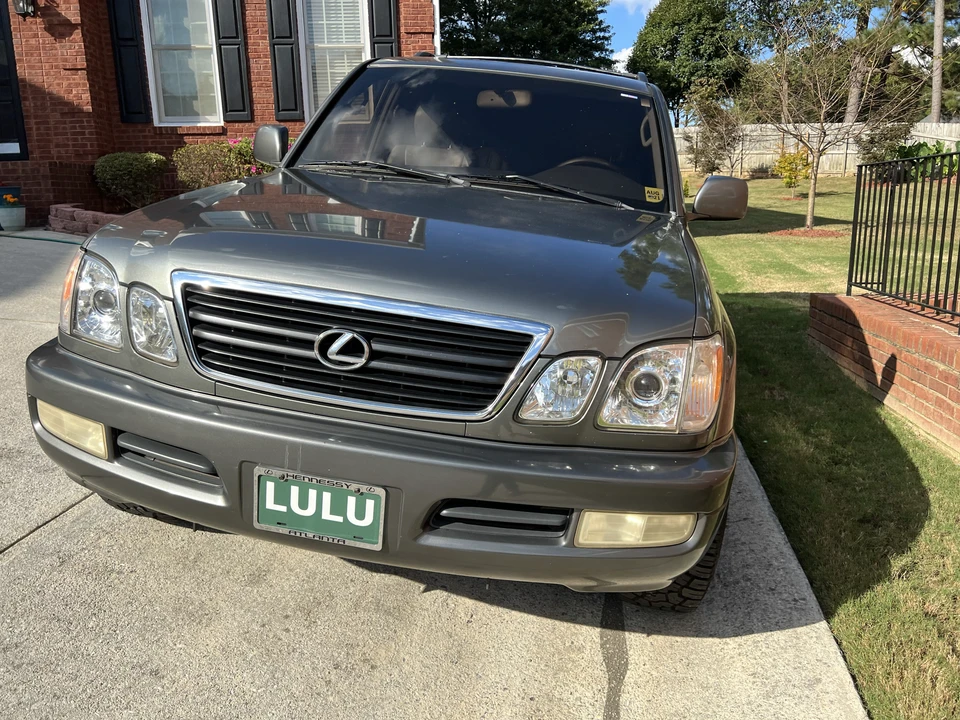 1999 Lexus LX 2nd Gen - Image 8 of 31