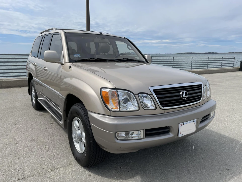 1999 Lexus LX 2nd Gen - Image 7 of 31