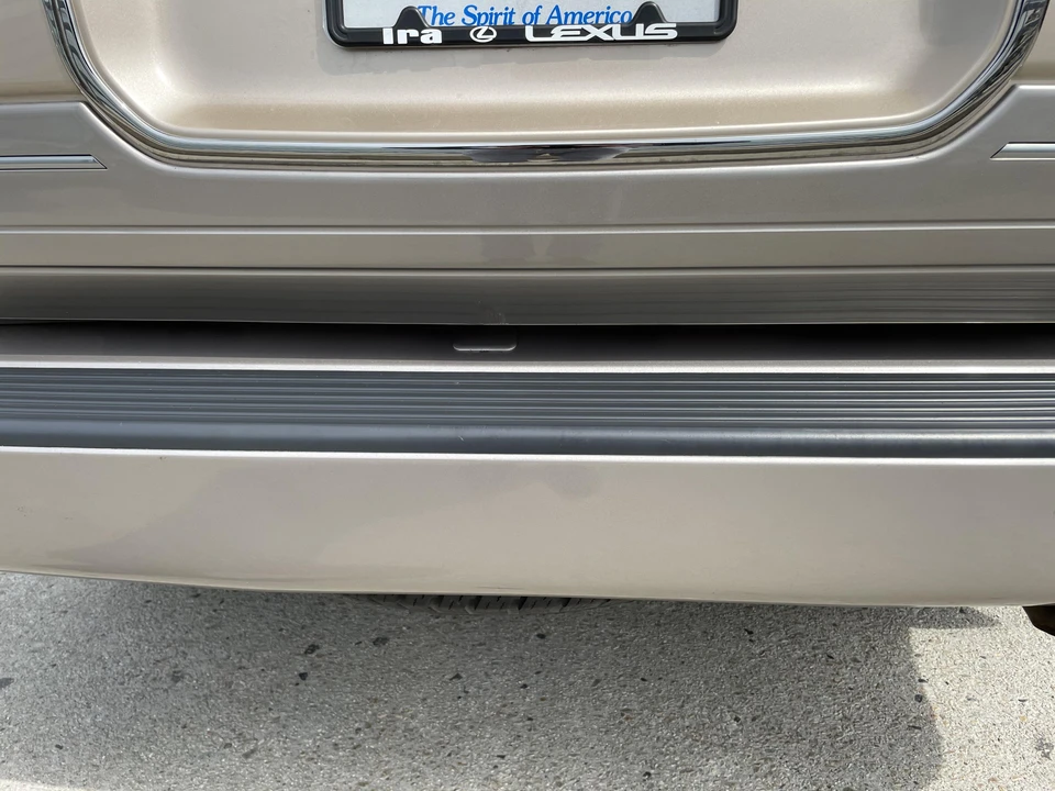 1999 Lexus LX 2nd Gen - Image 15 of 31