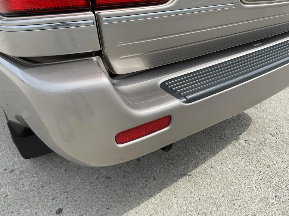 1999 Lexus LX 2nd Gen - Image 14 of 31