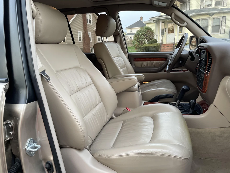1999 Lexus LX 2nd Gen - Image 29 of 31