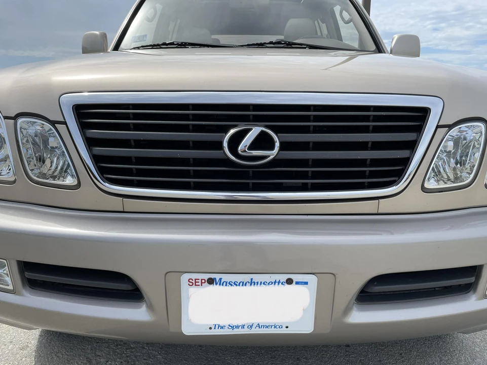 1999 Lexus LX 2nd Gen - Image 10 of 31
