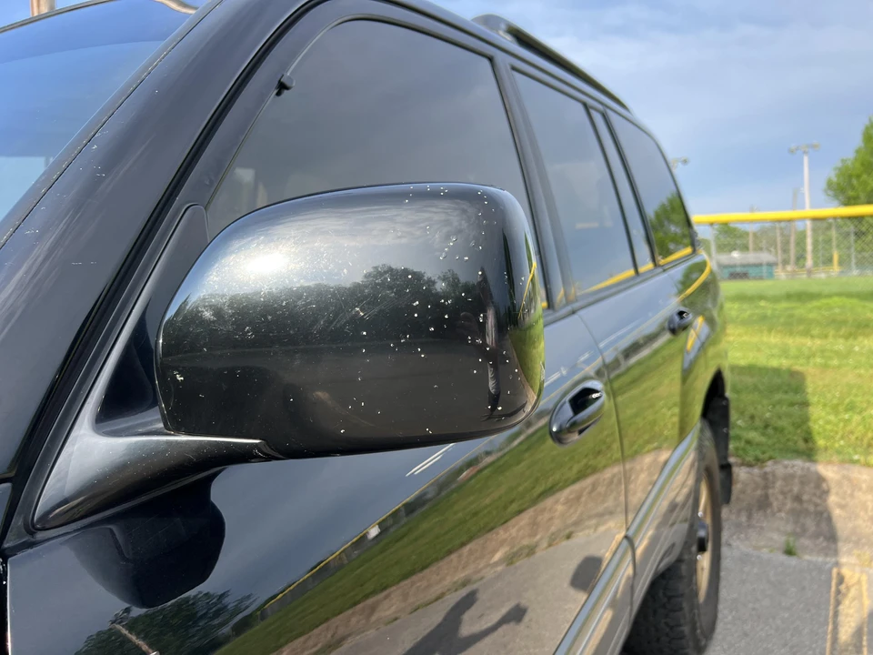 1999 Lexus LX 2nd Gen - Image 12 of 31