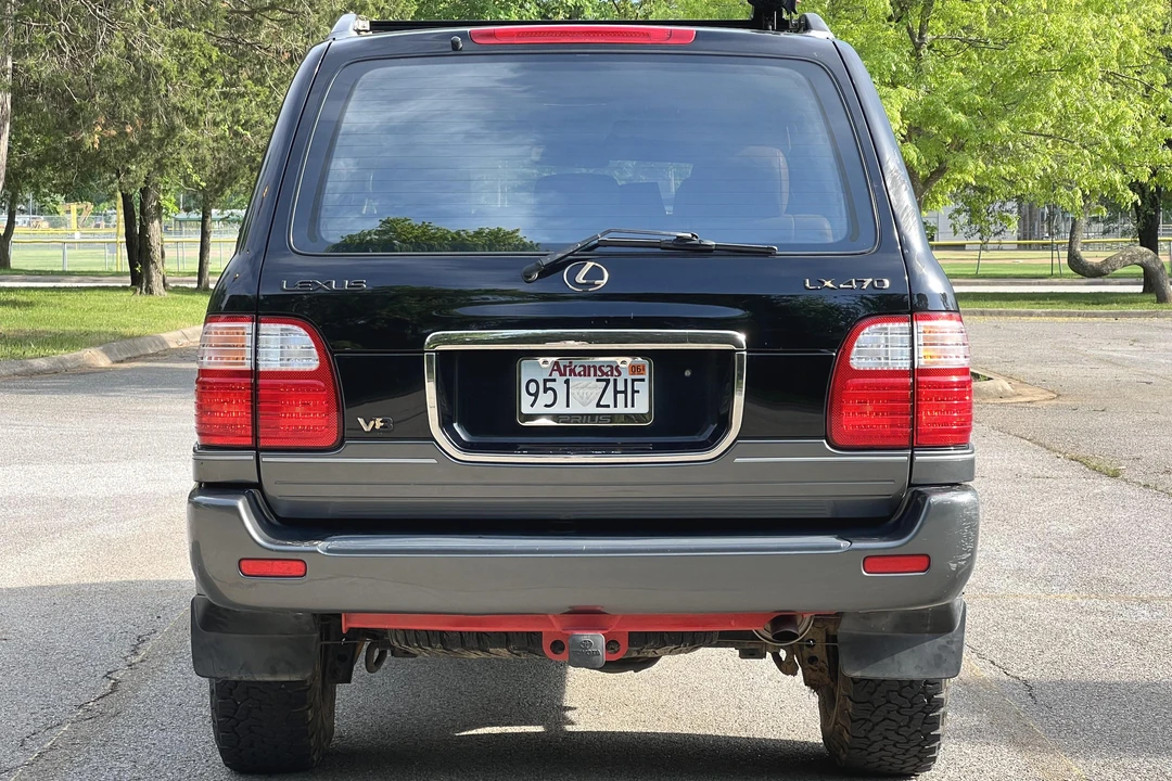 1999 Lexus LX 2nd Gen - Image 5 of 31