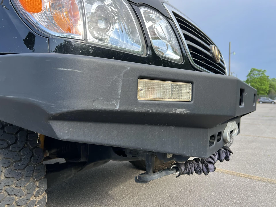 1999 Lexus LX 2nd Gen - Image 21 of 31