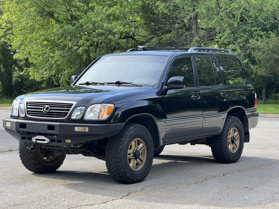 1999 Lexus LX 2nd Gen - Image 6 of 31