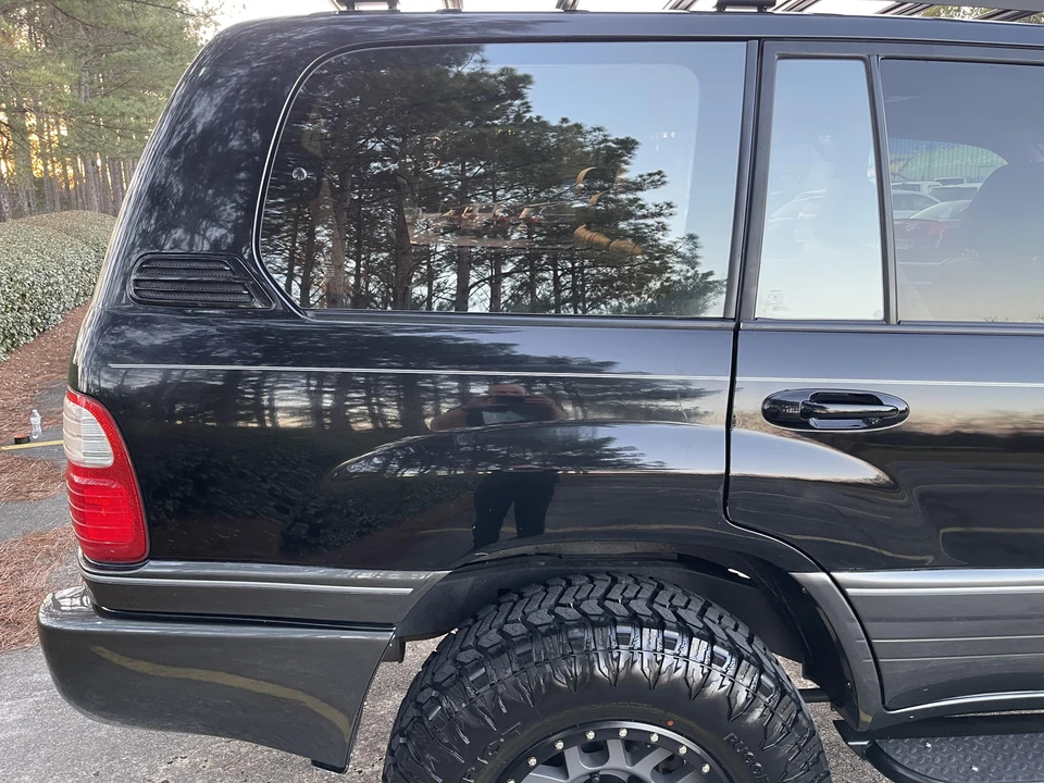 1999 Lexus LX 2nd Gen - Image 29 of 31