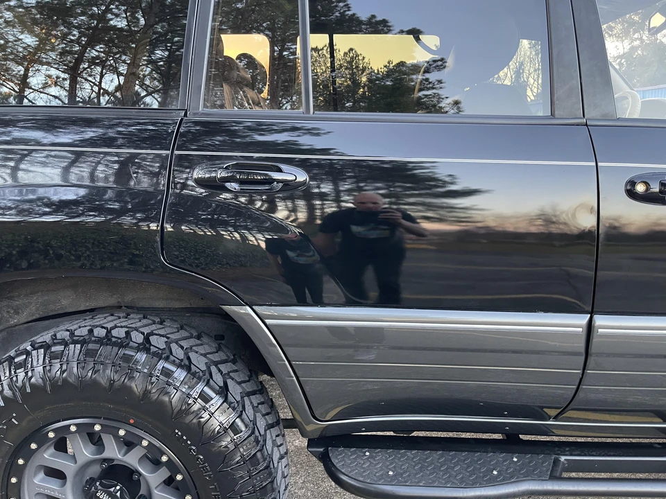 1999 Lexus LX 2nd Gen - Image 30 of 31