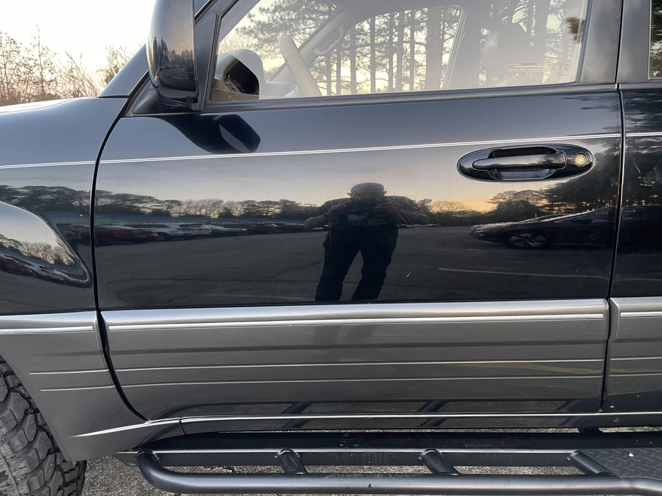 1999 Lexus LX 2nd Gen - Image 18 of 31