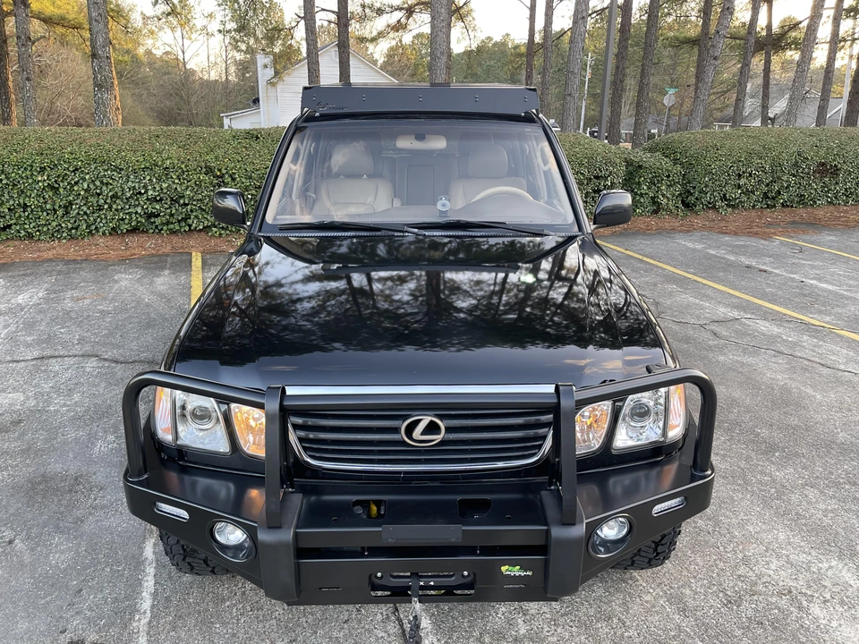 1999 Lexus LX 2nd Gen - Image 11 of 31