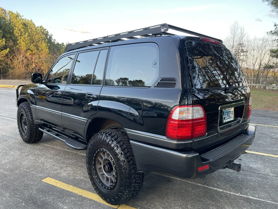 1999 Lexus LX 2nd Gen - Image 8 of 31
