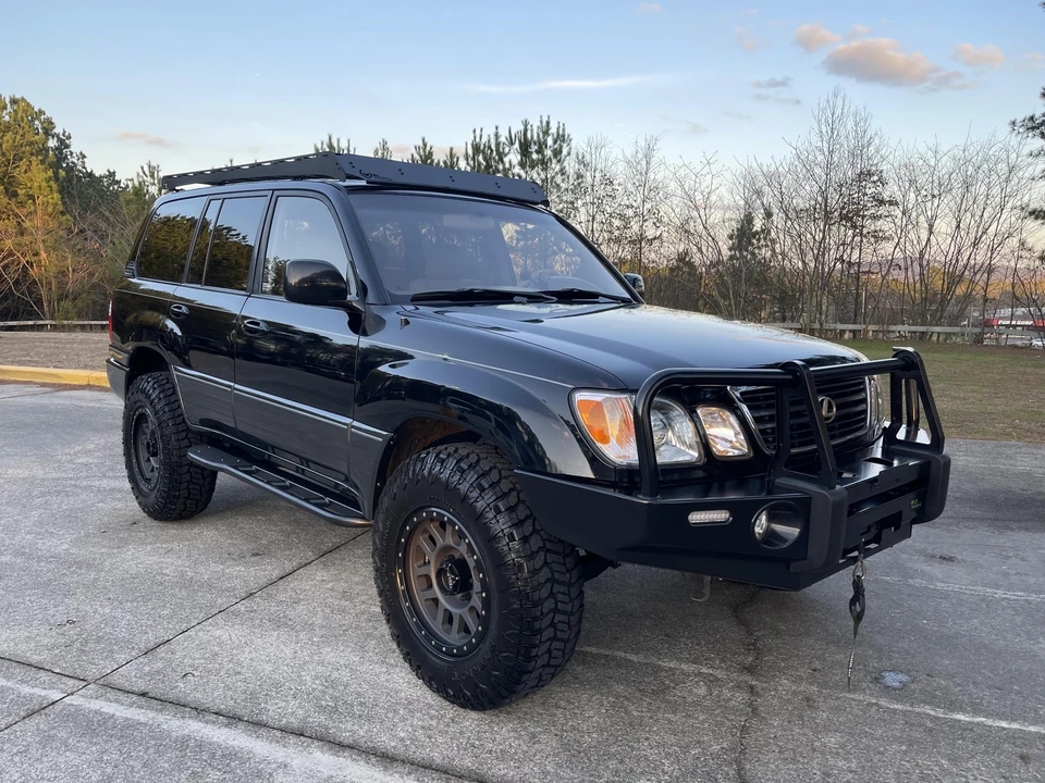 1999 Lexus LX 2nd Gen - Image 10 of 31