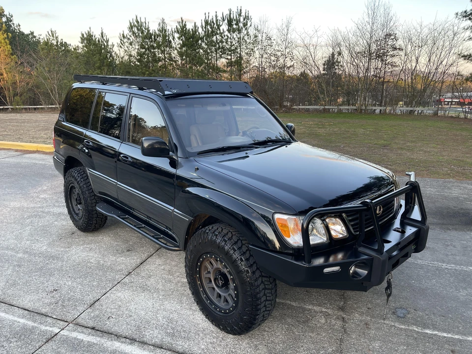 1999 Lexus LX 2nd Gen - Image 9 of 31