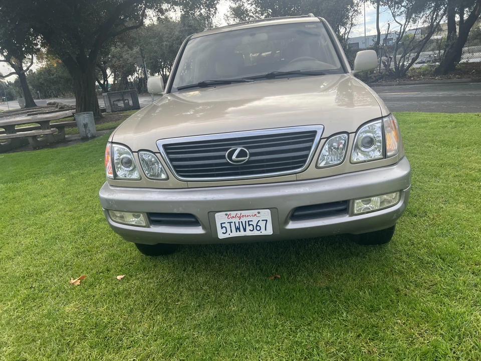 1999 Lexus LX 2nd Gen - Image 6 of 31