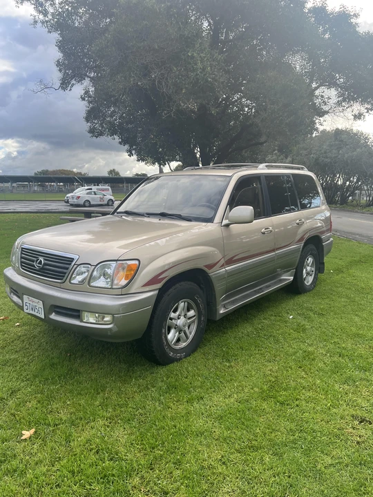 1999 Lexus LX 2nd Gen - Image 7 of 31