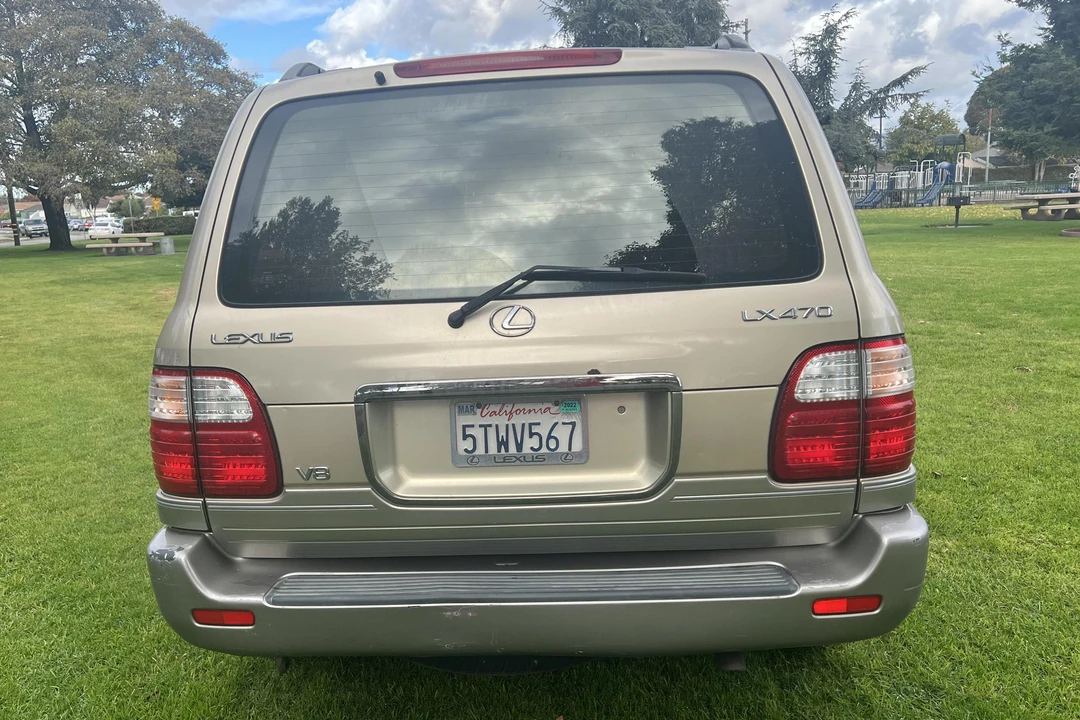 1999 Lexus LX 2nd Gen - Image 5 of 31