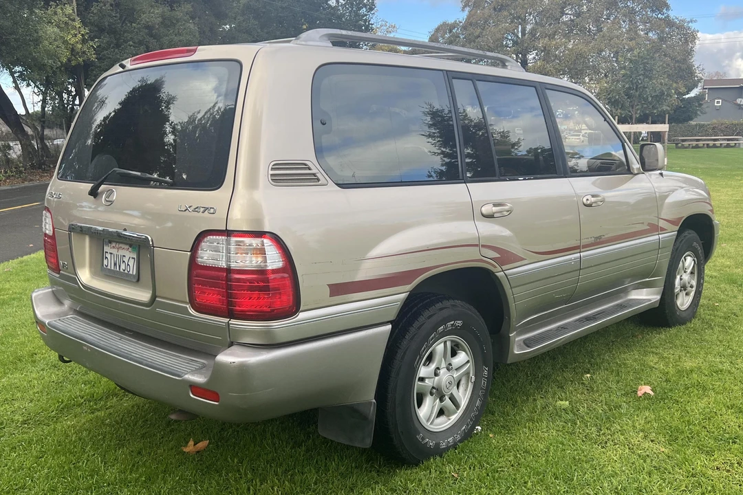 1999 Lexus LX 2nd Gen - Image 4 of 31