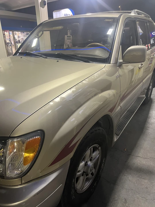1999 Lexus LX 2nd Gen - Image 22 of 31