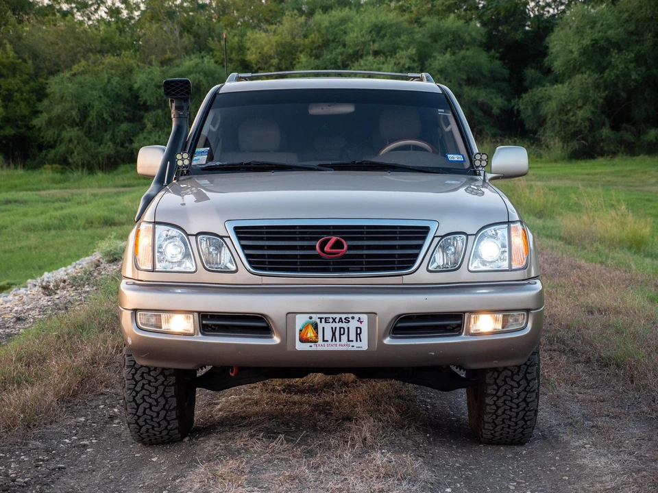1999 Lexus LX 2nd Gen - Image 2 of 31