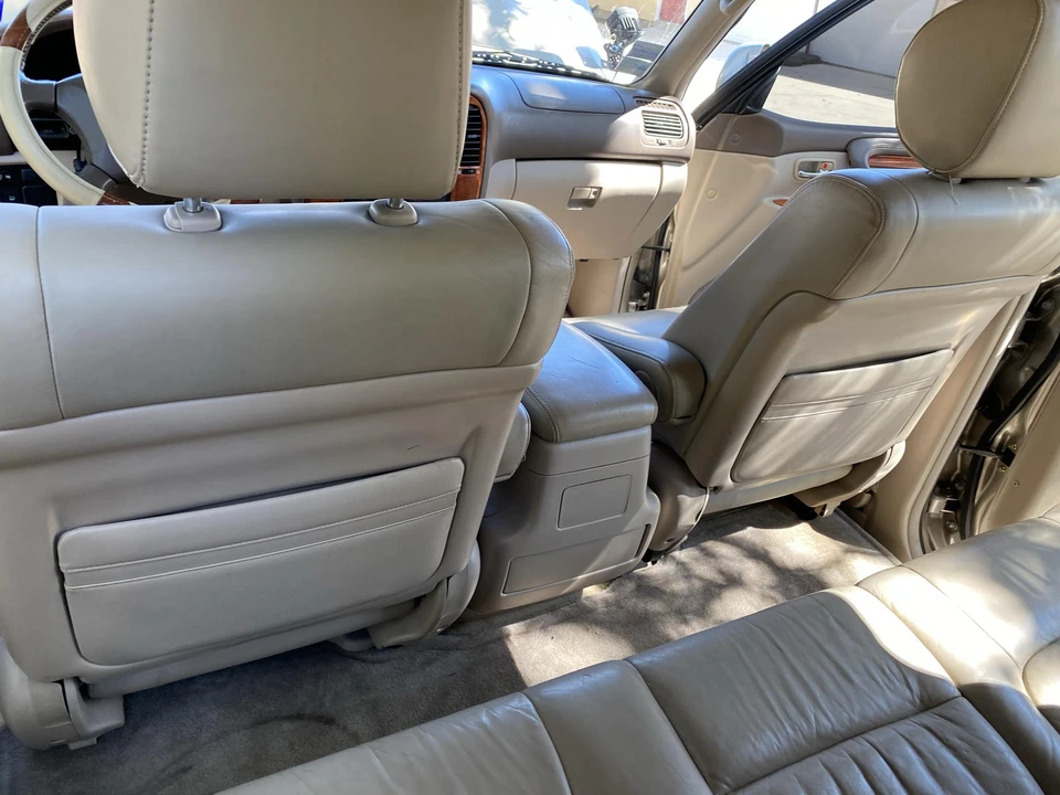 1999 Lexus LX 2nd Gen - Image 23 of 31