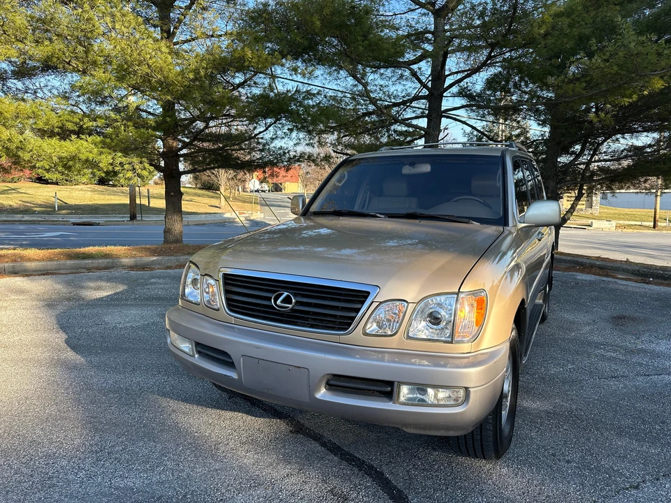 1999 Lexus LX 2nd Gen - Image 7 of 31