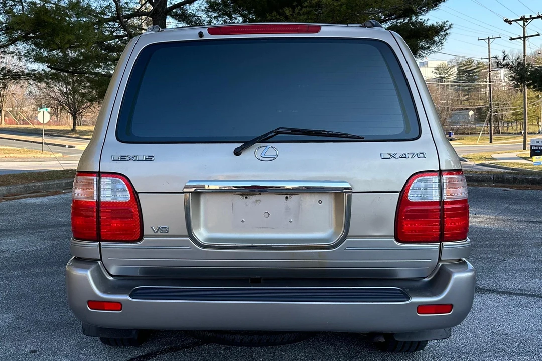 1999 Lexus LX 2nd Gen - Image 5 of 31
