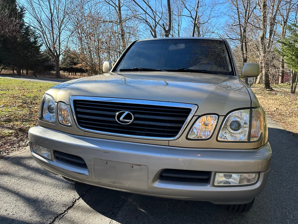 1999 Lexus LX 2nd Gen - Image 6 of 31