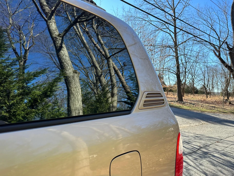 1999 Lexus LX 2nd Gen - Image 31 of 31