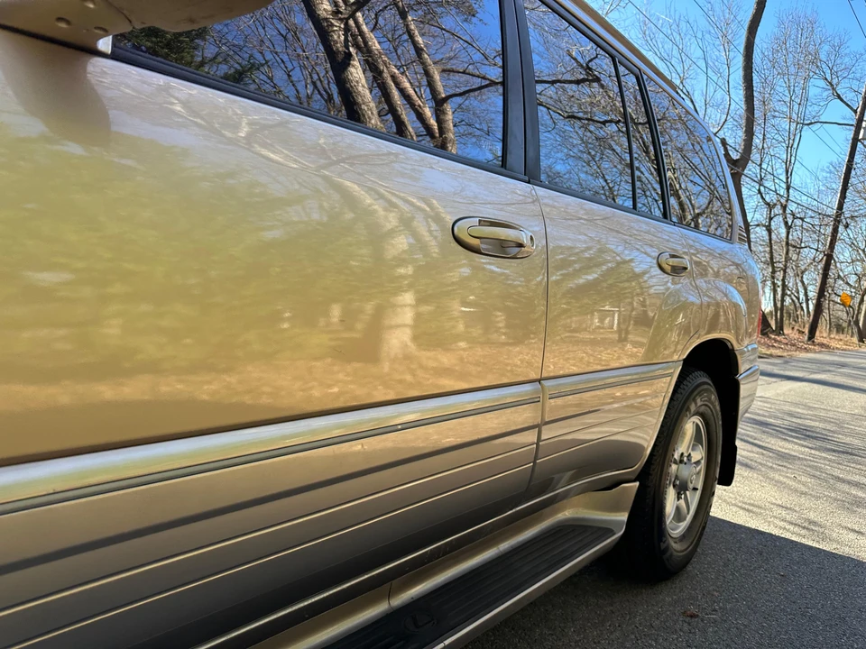 1999 Lexus LX 2nd Gen - Image 29 of 31