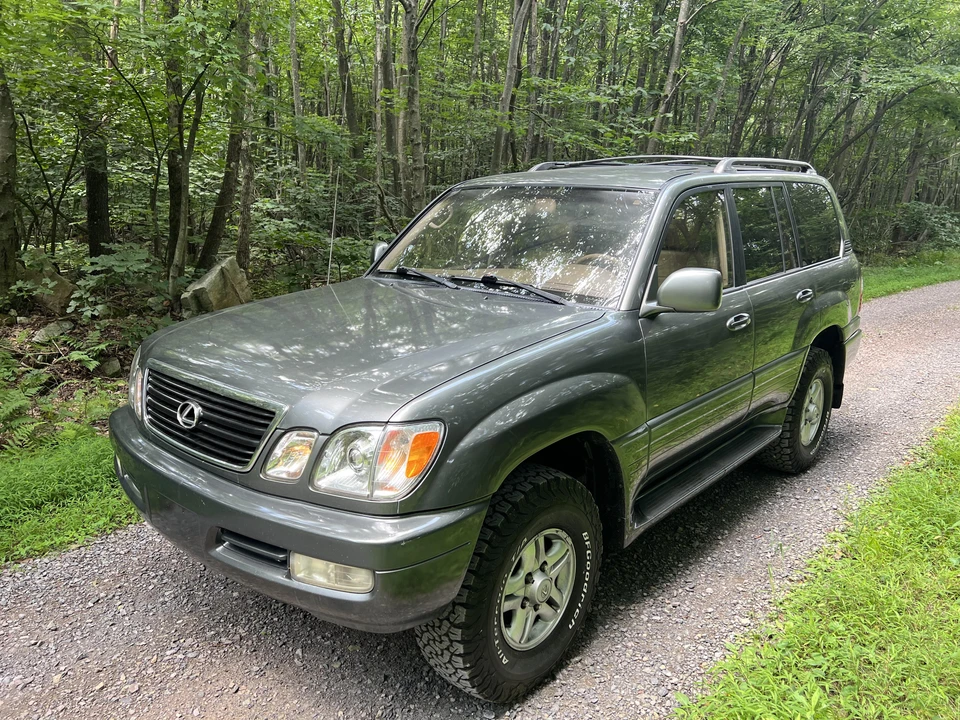 1999 Lexus LX 2nd Gen - Image 7 of 31